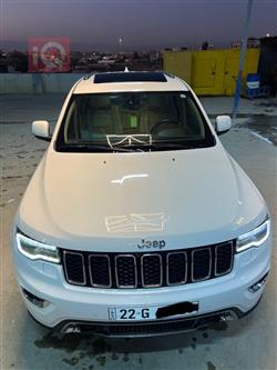 جیپ گراند شیرۆکی